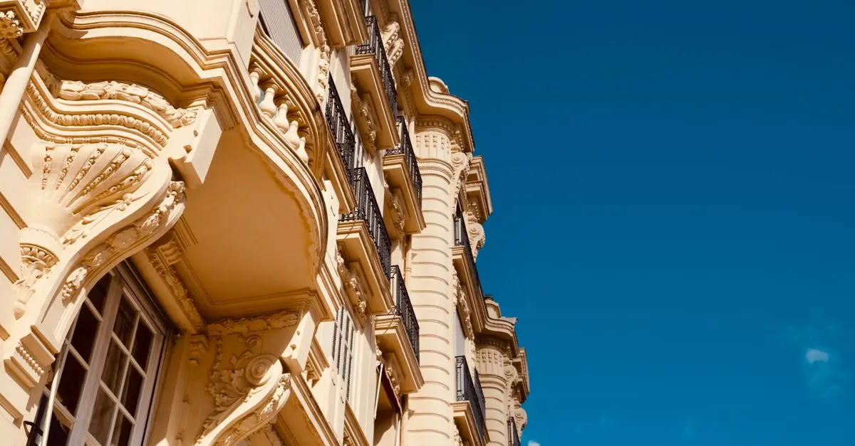 Investir dans l'argenterie : Guide d'achat complet